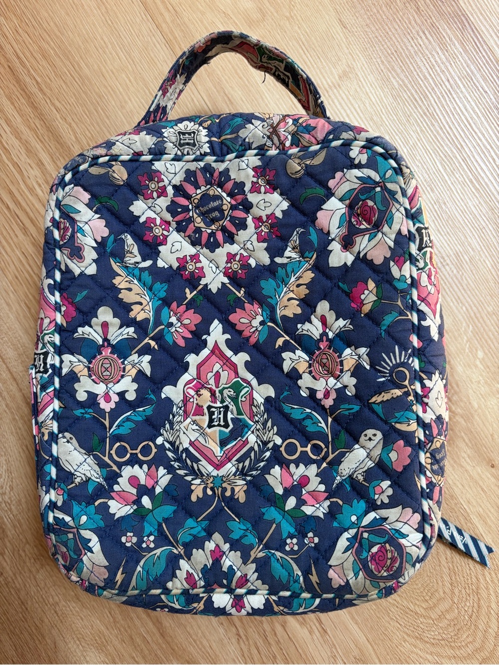 Vera Bradley Harry Potter Hogwarts Lunch Box Bag Tote Quilted Insulated - Picture 3 of 8